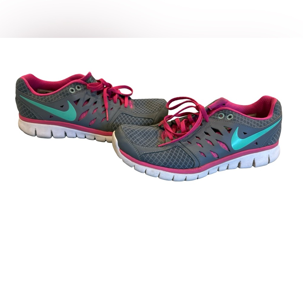 Nike Flex Run Women’s Size 10 Grey Pink Lightweight Running Shoes